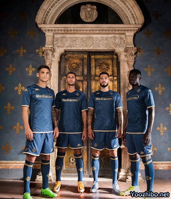 2023-24赛季佛罗伦萨客场及第二客场球衣一览